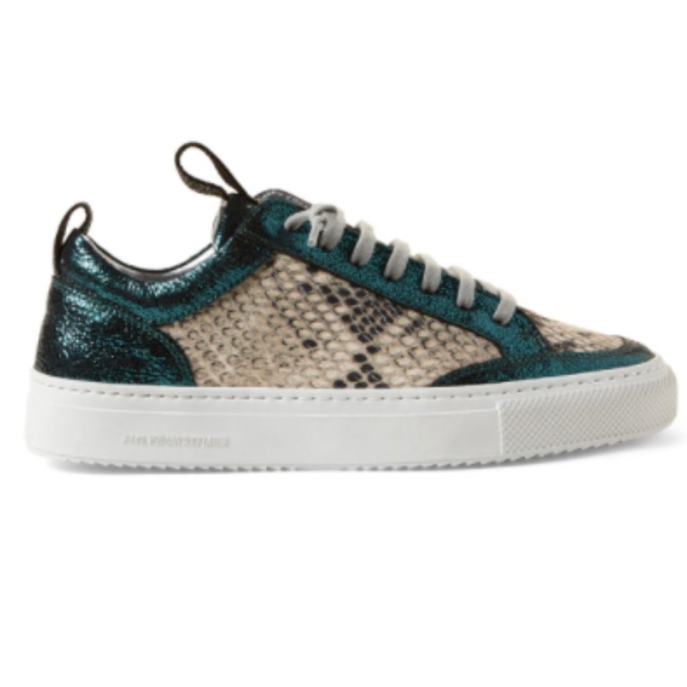 P448 Shoes